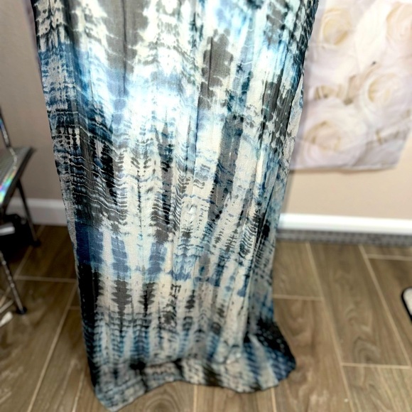 - Valerie From Bali With Love Silk Low V Back Sequin Trim Stunning maxi Medium - Picture 9 of 15